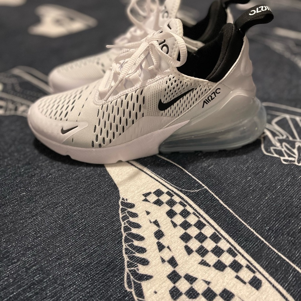 Nike 270 size 6.5